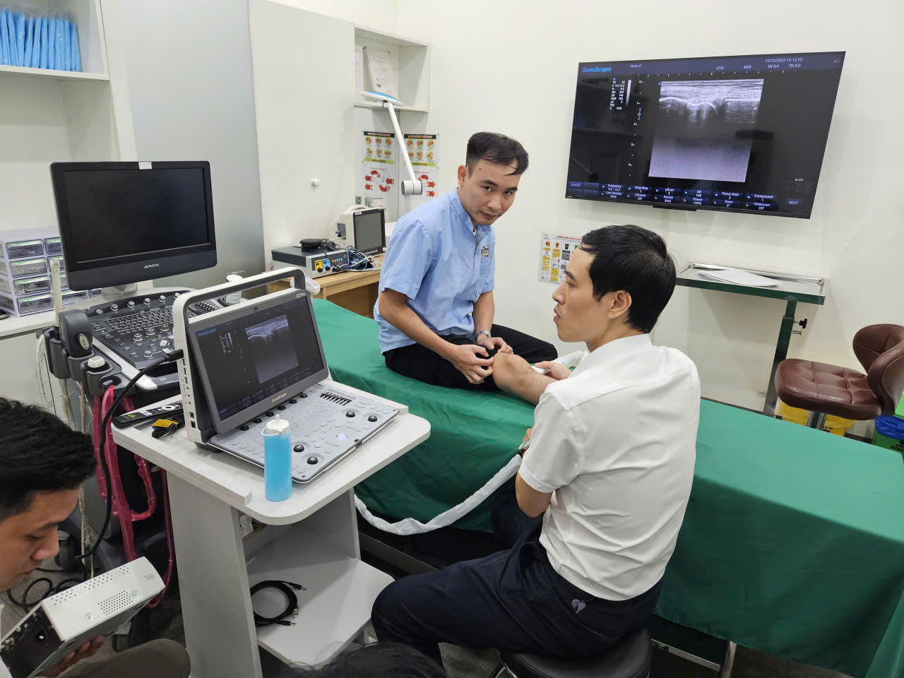 z7110342932520_3aef336df79cb6a6d80920a8132cb7f0 z7110342932520_3aef336df79cb6a6d80920a8132cb7f0